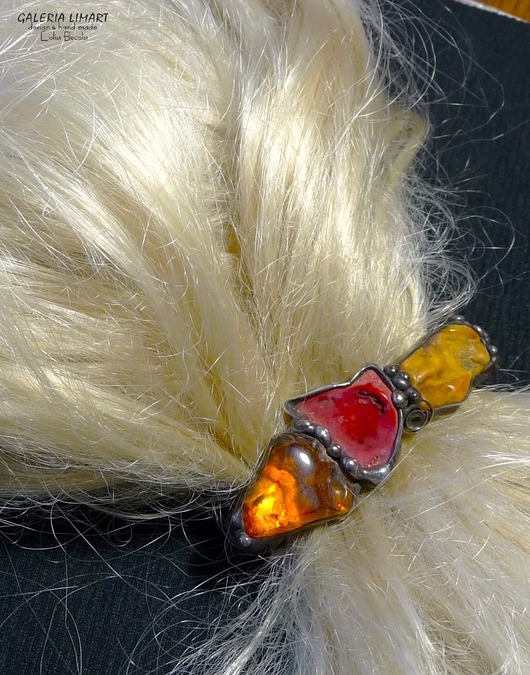 spinki i klamry do włosów Spinka do włosów z surowego bursztynu bałtyckiego i korala PREZENT z klasą