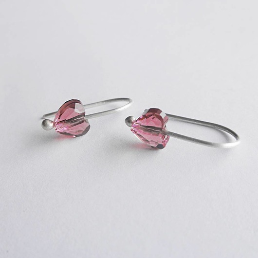 kolczyki z kamieniami Kolczyki serduszko