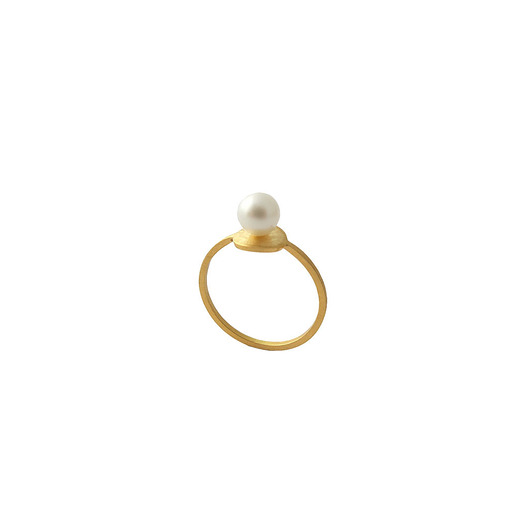 Pierścionek Adriana Just z perłą złocony Marta jewelry