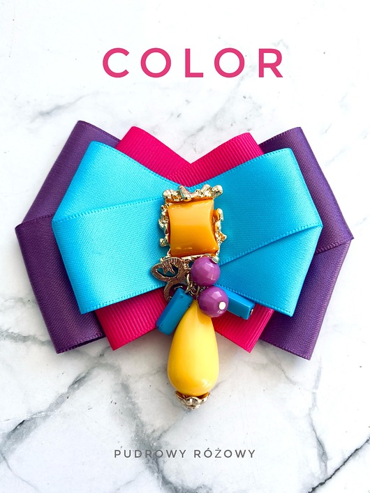 broszki Brosza z Kolekcji COLOR z koralikami i paciorkami.