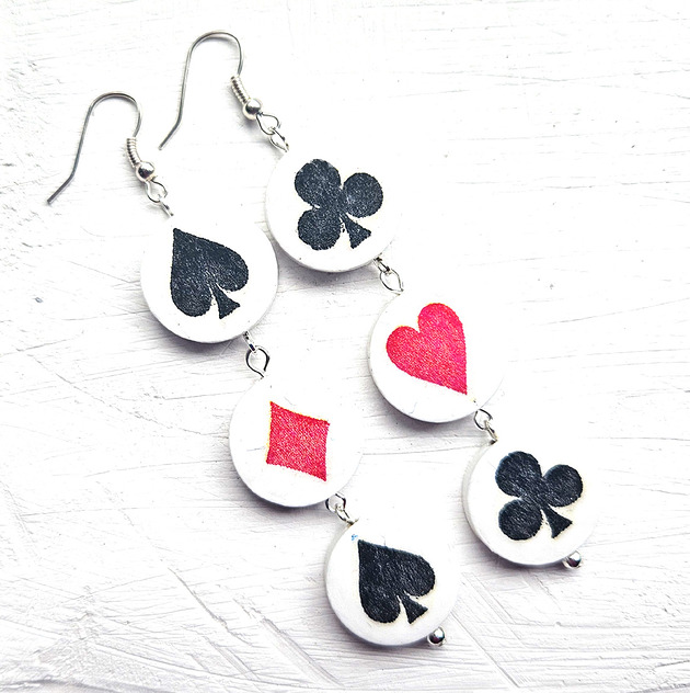 kolczyki drewniane Karciane kolczyki