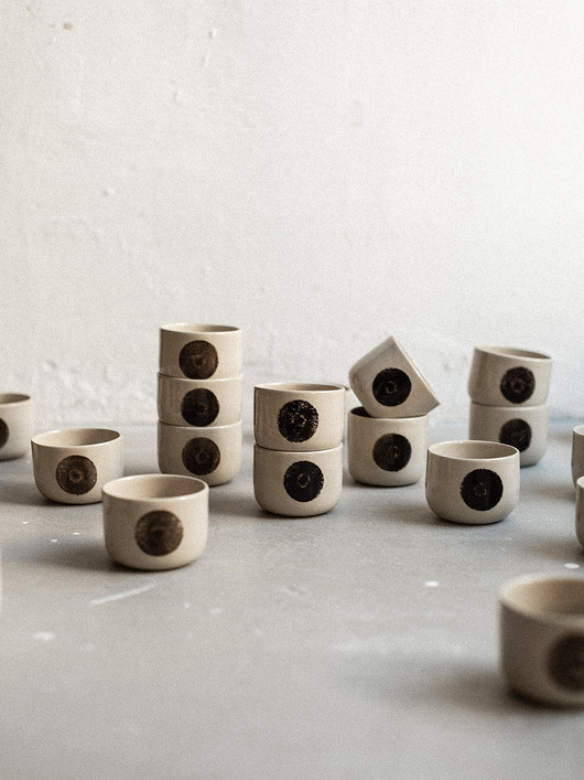 kubki Czarka ceramiczna El Punto  minimalistyczna ceramika