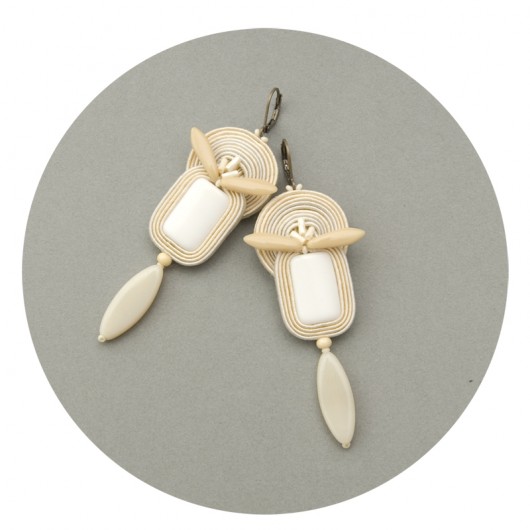 Geo kolczyki soutache - ślubne ekri maanuela