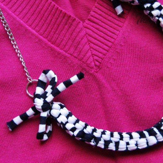 NAVAL COTTON BUTTERFLIES - naszyjnik ekologiczny Ikati Jewellery