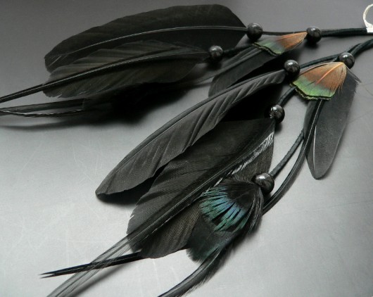 kolczyki z piórami Kolczyki z piórami rącza łania