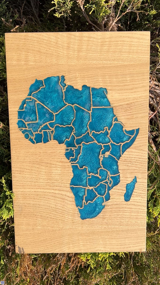 inne DREWNIANA MAPA Afryki z żywicy epoksydowej, 23 x 37 cm