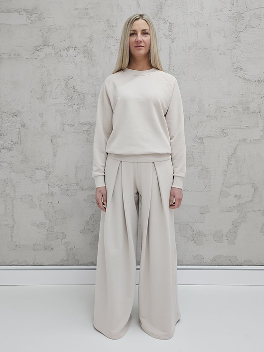 komplety damskie Sarai wygodny komplet bluza i szerokie spodnie z zakładkami Cloud