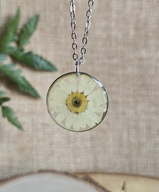 wisiory Srebrny wisiorek prawdziwy kwiat stokrotka