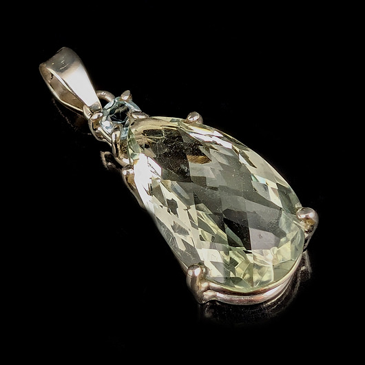 wisiory Zielony ametyst z topazem