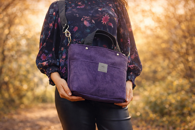 torby na ramię Mała torebka z kieszeniami z Fioletowego Zamszu