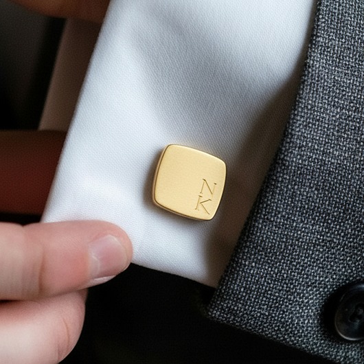 spinki do mankietów Złote spinki do mankietów z inicjałami