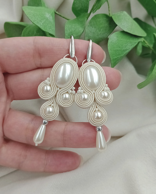 Biżuteria ślubna Kolczyki śmietankowe perłowe, kremowe perły, kolczyki soutache