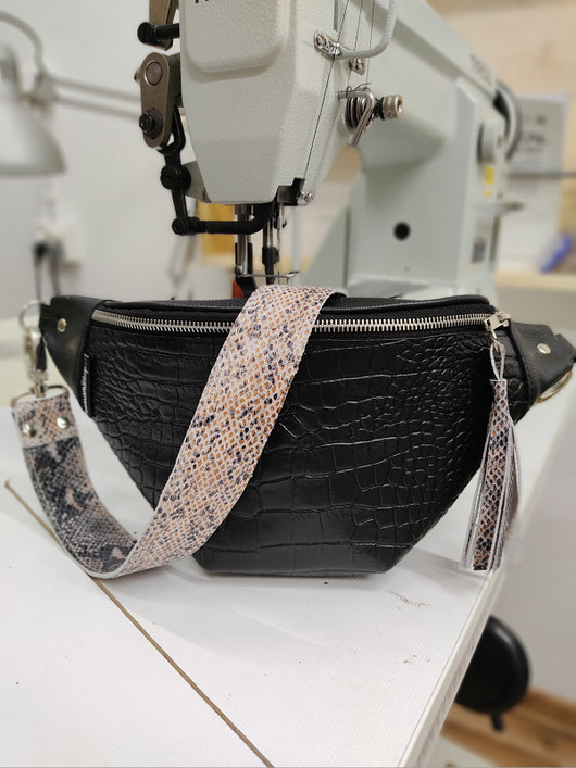 saszetka nerka Torebka nerka ze skóry naturalnej