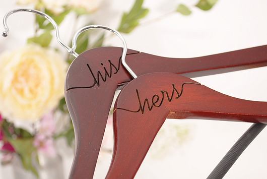 Zestaw 2 wieszaków ślubnych personalizowanych MoodForWoodBridal