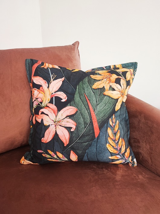 poduszki z grafiką Poszewka ozdobna ze wzorem kwiatów Flower 2