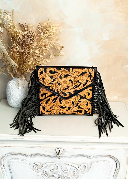 torebki do ręki Torebka skórzana ręcznie rzeźbiona ciekawe wzory kopertówka