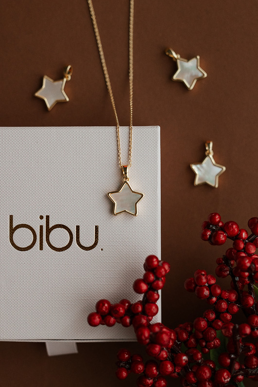 złote naszyjniki Naszyjnik z gwiazdką z masy perłowej, naszyjnik na święta