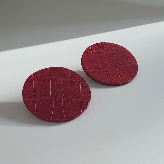 RED SUN  czerwone kolczyki ze skóry naturalnej Malena Dul