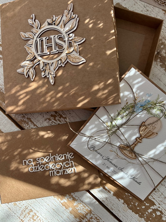 kartki na komunię Personalizowana ręcznie robiona kartka komunijna, prezent na komunię - pamiąt