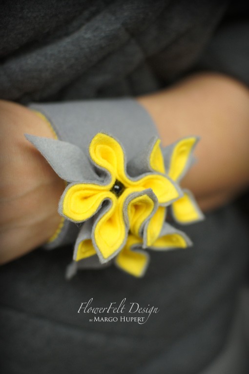 SunFlowers bracelet FlowerFelt Design