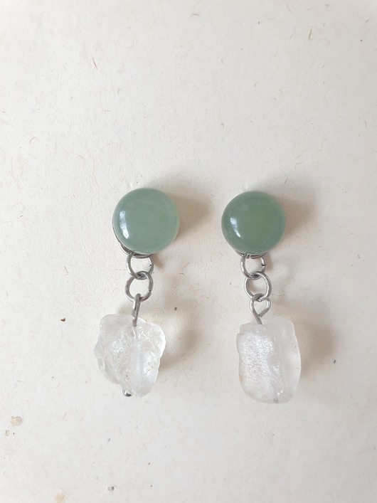 kolczyki z kamieniami Kolczyki RAW jadeit, kryształ górski