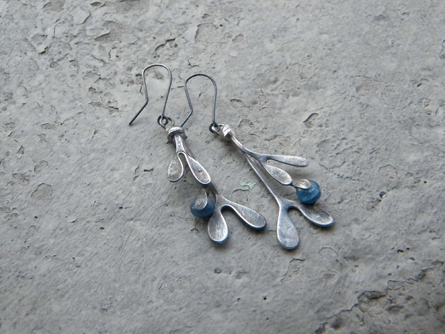 kolczyki wire wrapping Kianit -  gałązki  -długie  kolczyki