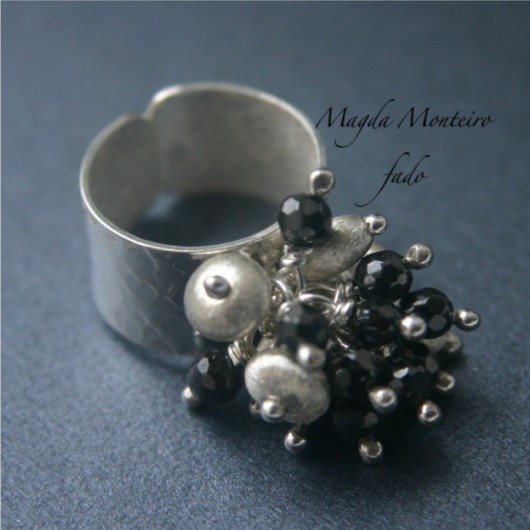 black and silver bunch fado