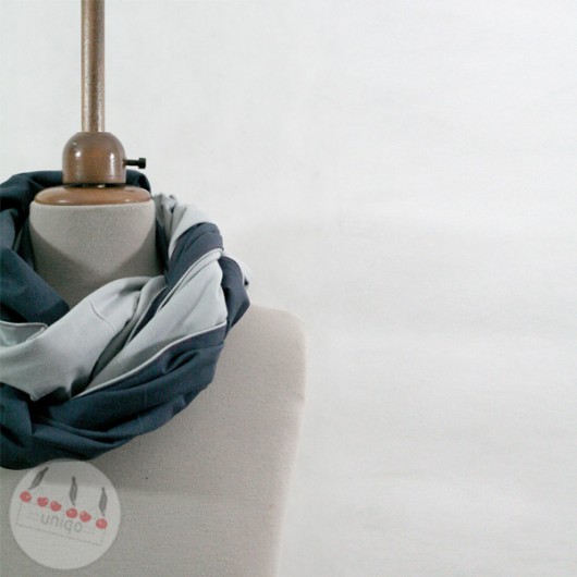 ::: NAVY SMoKE ::: uniqo