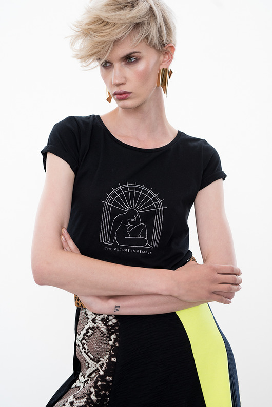 t-shirt damskie Femi-Shirt "The Future Is Female" Czarny