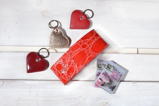 etui na okulary SALVE POLSKA Skórzane etui na okulary CZERWONE  + gratis