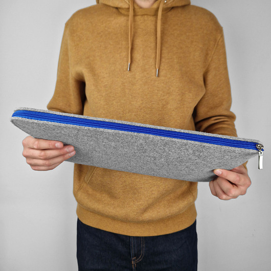 etui na laptopa ETUI NA LAPTOPA Filc Niebieski Zamek