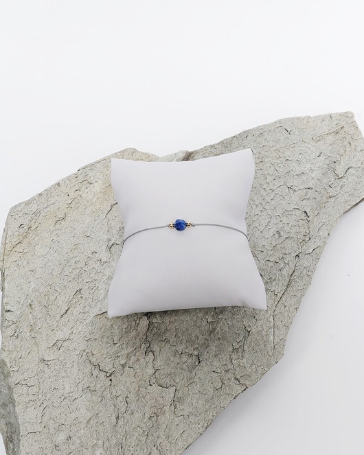 bransoletki z kamieni naturalnych Bransoletka na sznurku z lapis lazuli MONO LUCK