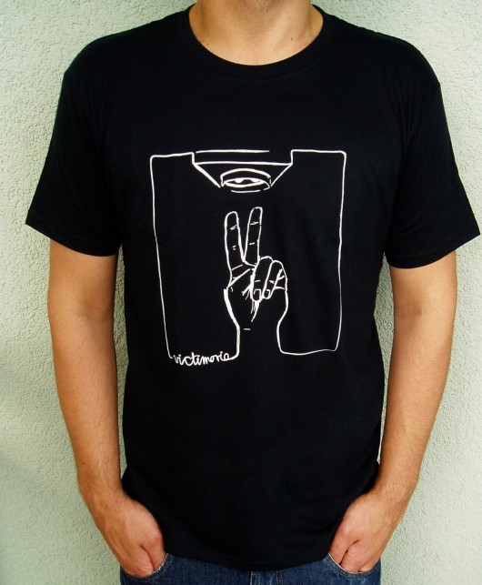 Tshirt unisex VICTIMORIO czarny MUNGO