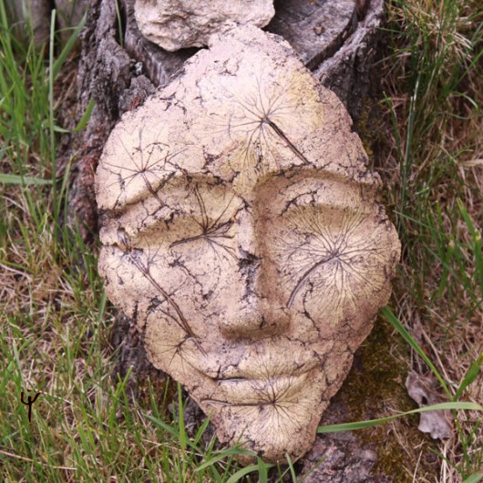 Ceramiczna maska - z natury w inspiracji