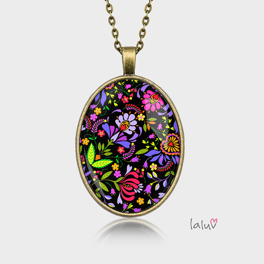 Medalion owalny FLOWER POWER laluv