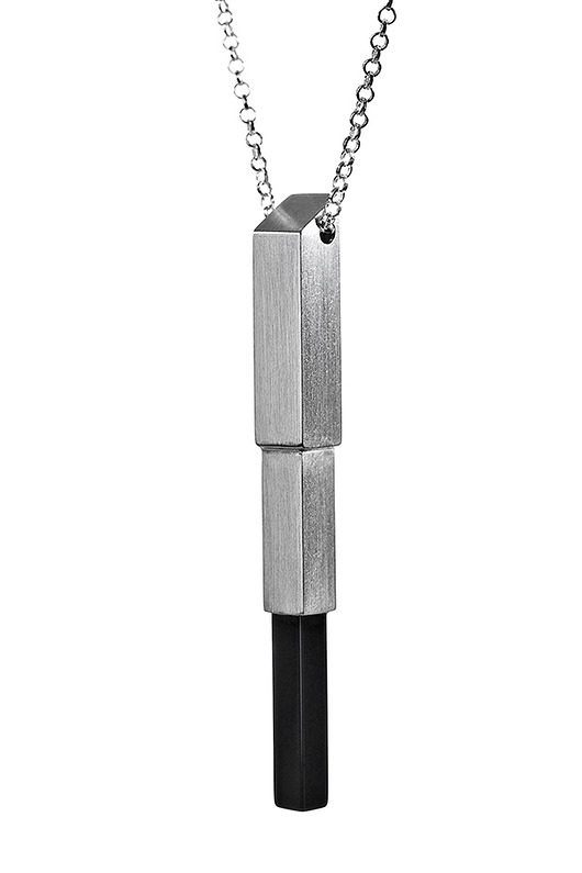 komplet, kolczyki EDGY  wraz z wisiorem satyna Daria Siwiak Jewellery