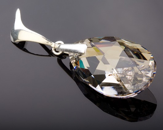 kryształ Swarovski Pear Drop Crystal Silver Shade mellody
