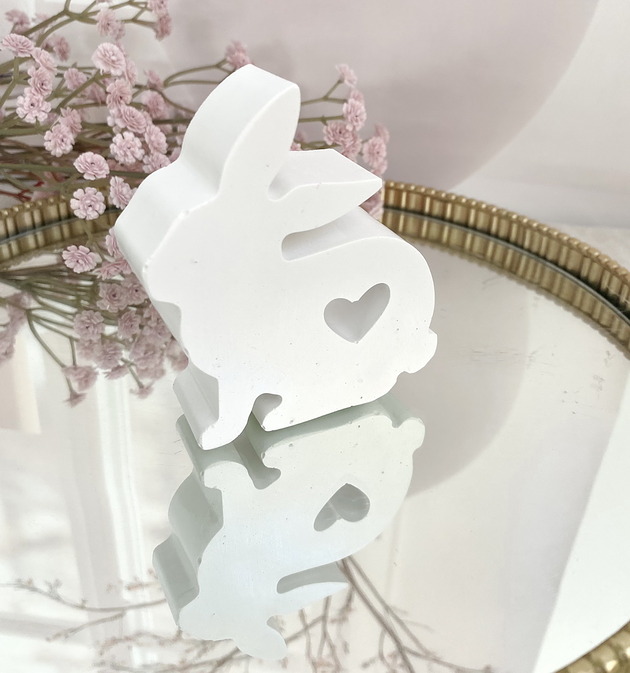 figurki i rzeźby Ozdobny zajączek/ królik z gipsu dekoracyjny 80x90x20mm