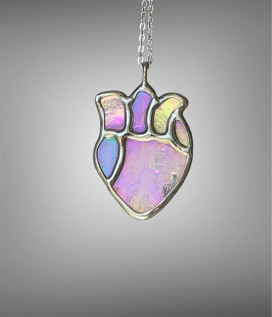 wisiory Wisiorek Naszyjnik szklany witraż Anatomiczne Serce / Serduszko Rainbow