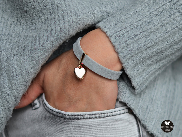 light grey heart love barboleta
