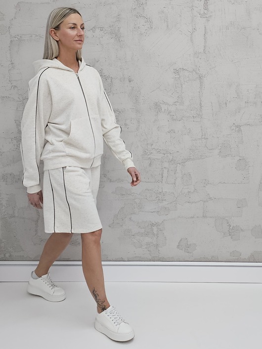 komplety damskie Dita komplet bluza na zamek i spodenki z lamówkamii Straciatella