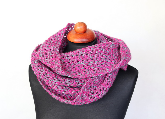 apaszki Omotak owijka szalik ażurowy dwukolorowy na szydełku Amanda