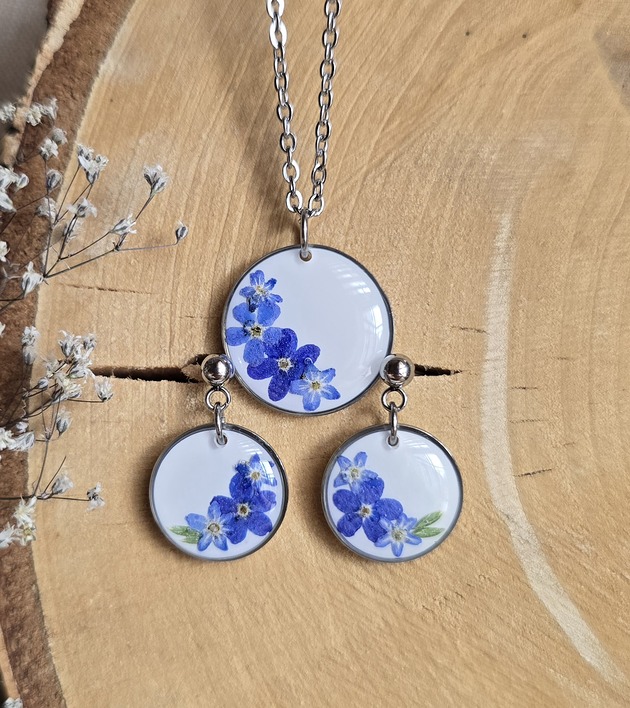 komplet biżuterii Komplet zawieszka i kolczyki srebrne z niezapominajkami