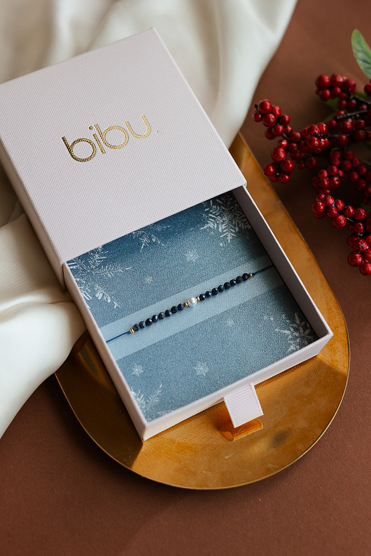 bransoletki na sznurku Bransoletka zimowa z perełką, prezent na święta