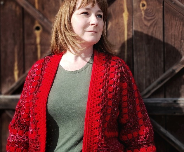 kardigany damskie Czerwony krótki kardigan z wełny Scarlet Robin