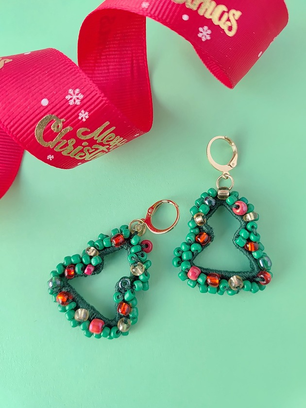 kolczyki - inne Kolczyki Choinki z koralików