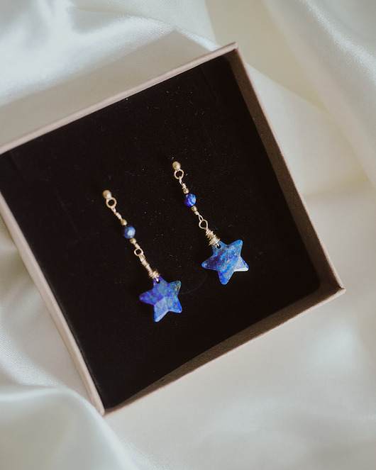 kolczyki z kamieniami Kolczyki gwiazdki z lapis lazuli