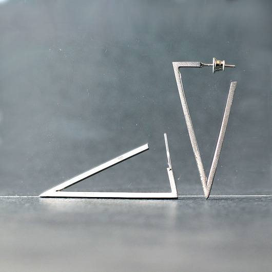 kolczyki srebrne Minimalistyczne kolczyki srebrne trójkąty