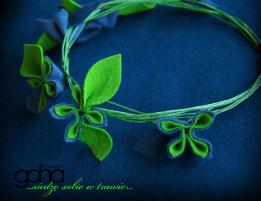 ...siedzę sobie w trawie... FlowerFelt Design