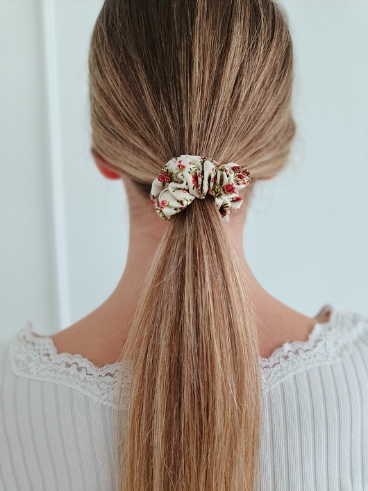 gumki do włosów Gumka jedwabna, scrunchie, vinateg bloom MINI